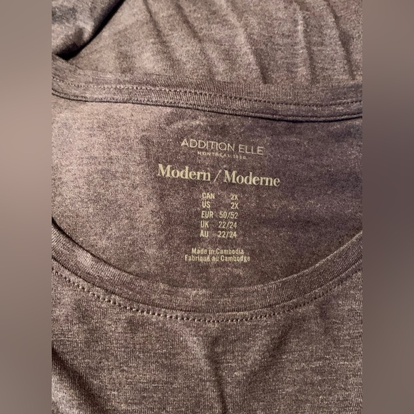 2/$30 ADDITIONELLE modern fit plus tees - Picture 2 of 3